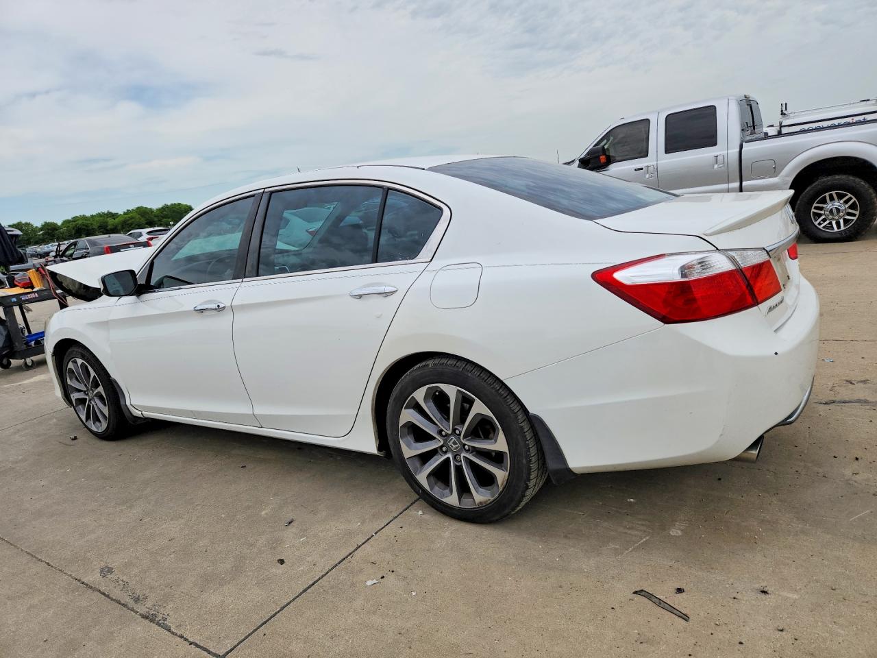 2015 HONDA ACCORD SPORT photo 3