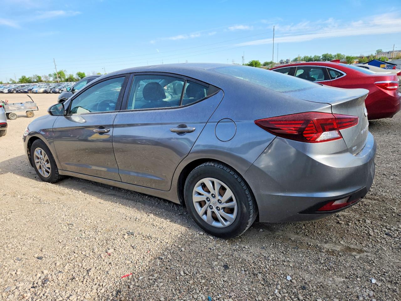 2019 HYUNDAI ELANTRA SE photo 4