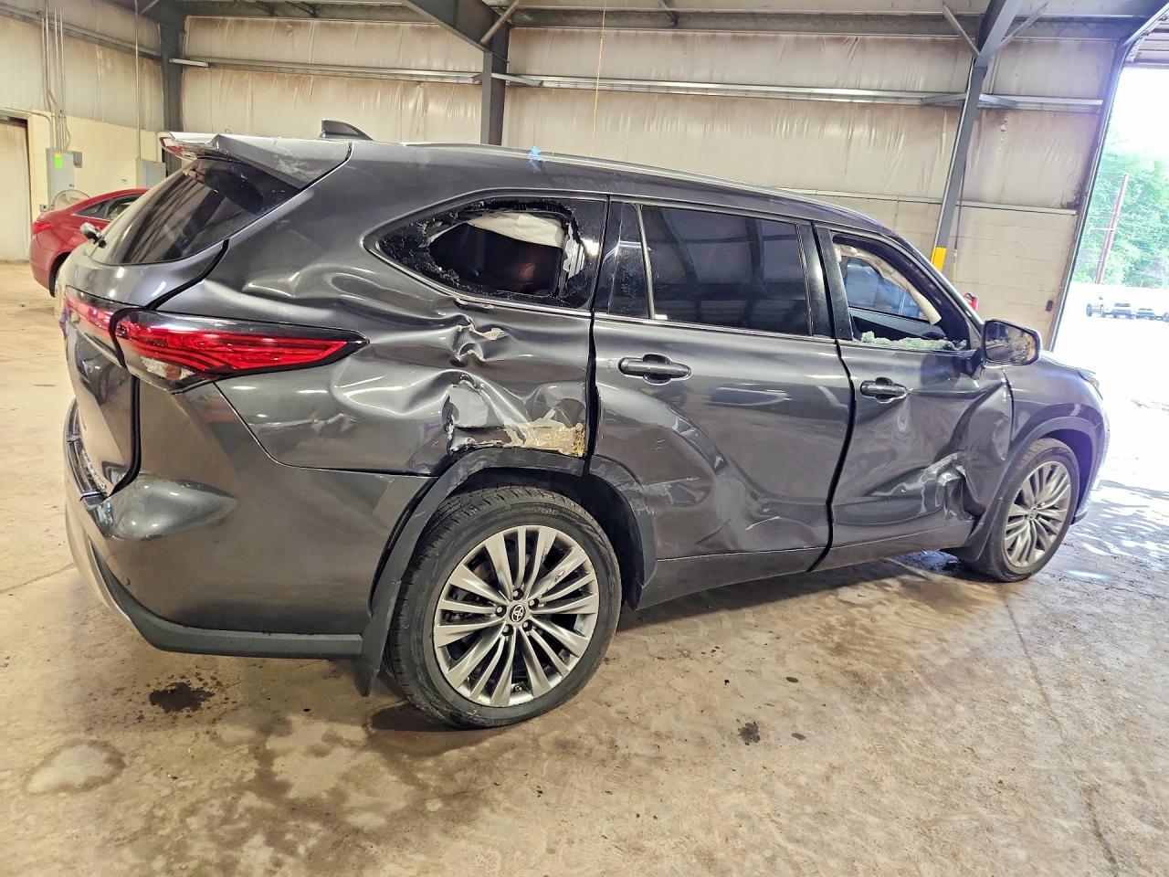 2021 TOYOTA HIGHLANDER PLATINUM photo 7