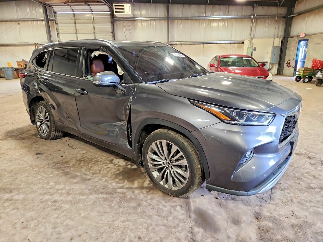 2021 TOYOTA HIGHLANDER PLATINUM photo 10