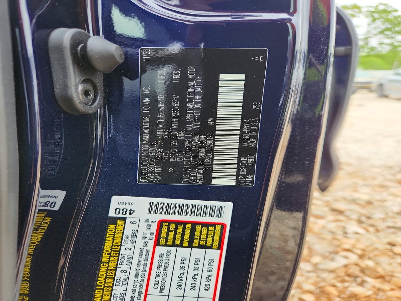 2025 TOYOTA SIENNA XLE 8-PASSENGER photo 13
