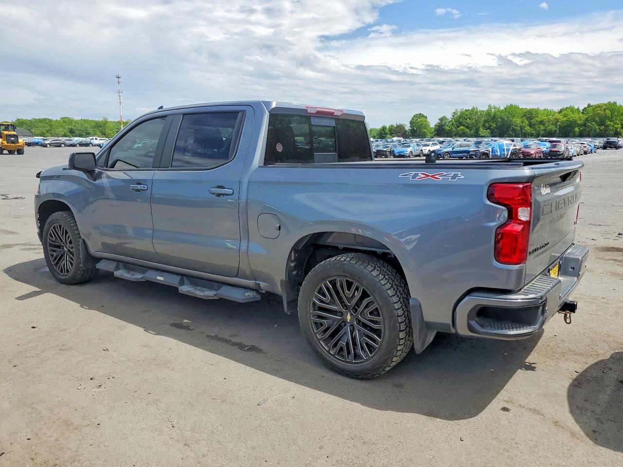 2020 CHEVROLET SILVERADO K1500 RST photo 3