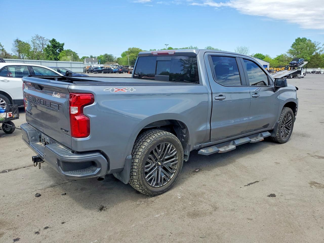 2020 CHEVROLET SILVERADO K1500 RST photo 5