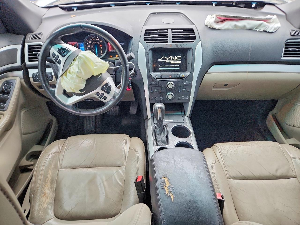 2011 FORD EXPLORER XLT photo 8