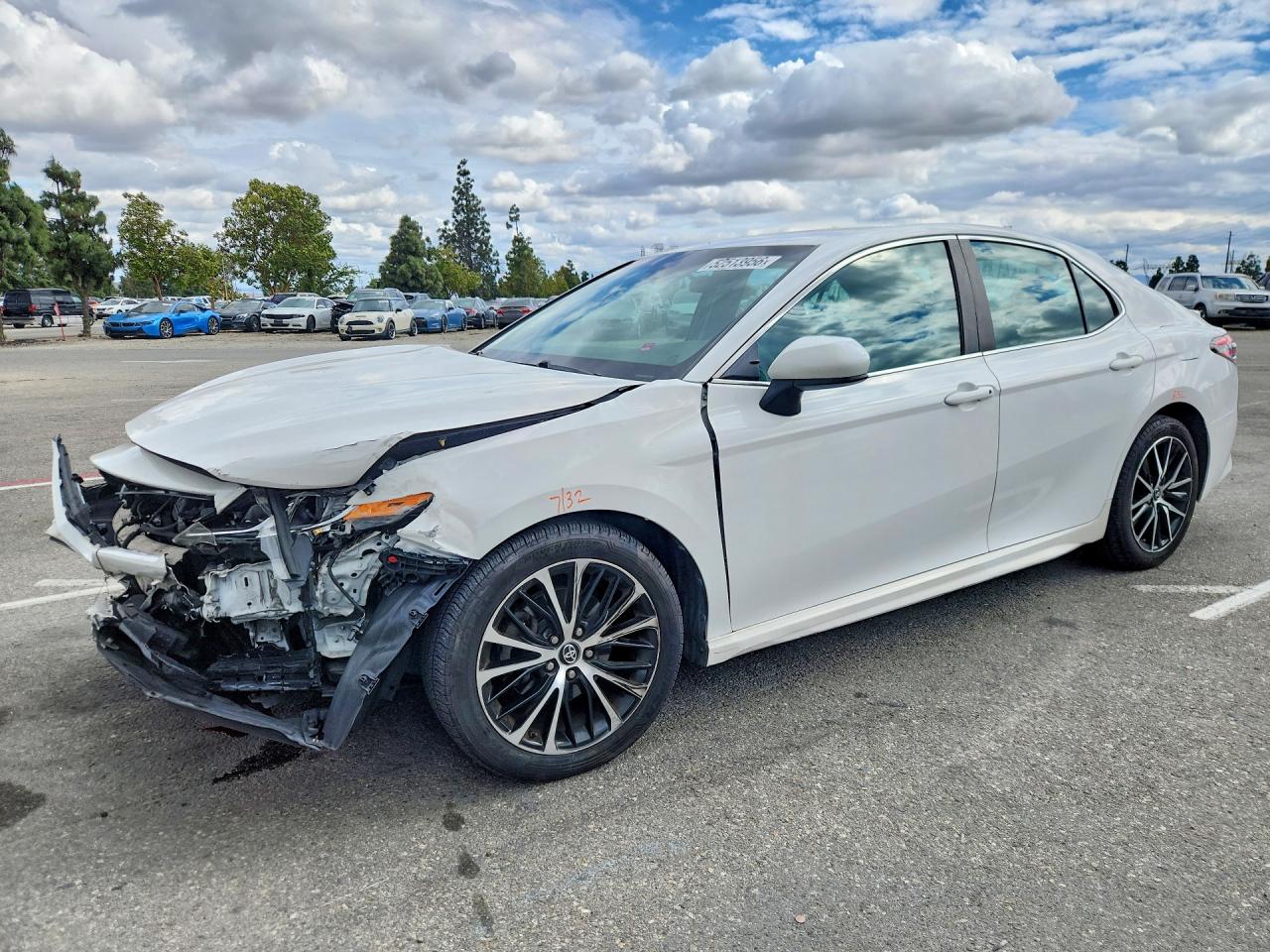 2018 TOYOTA CAMRY