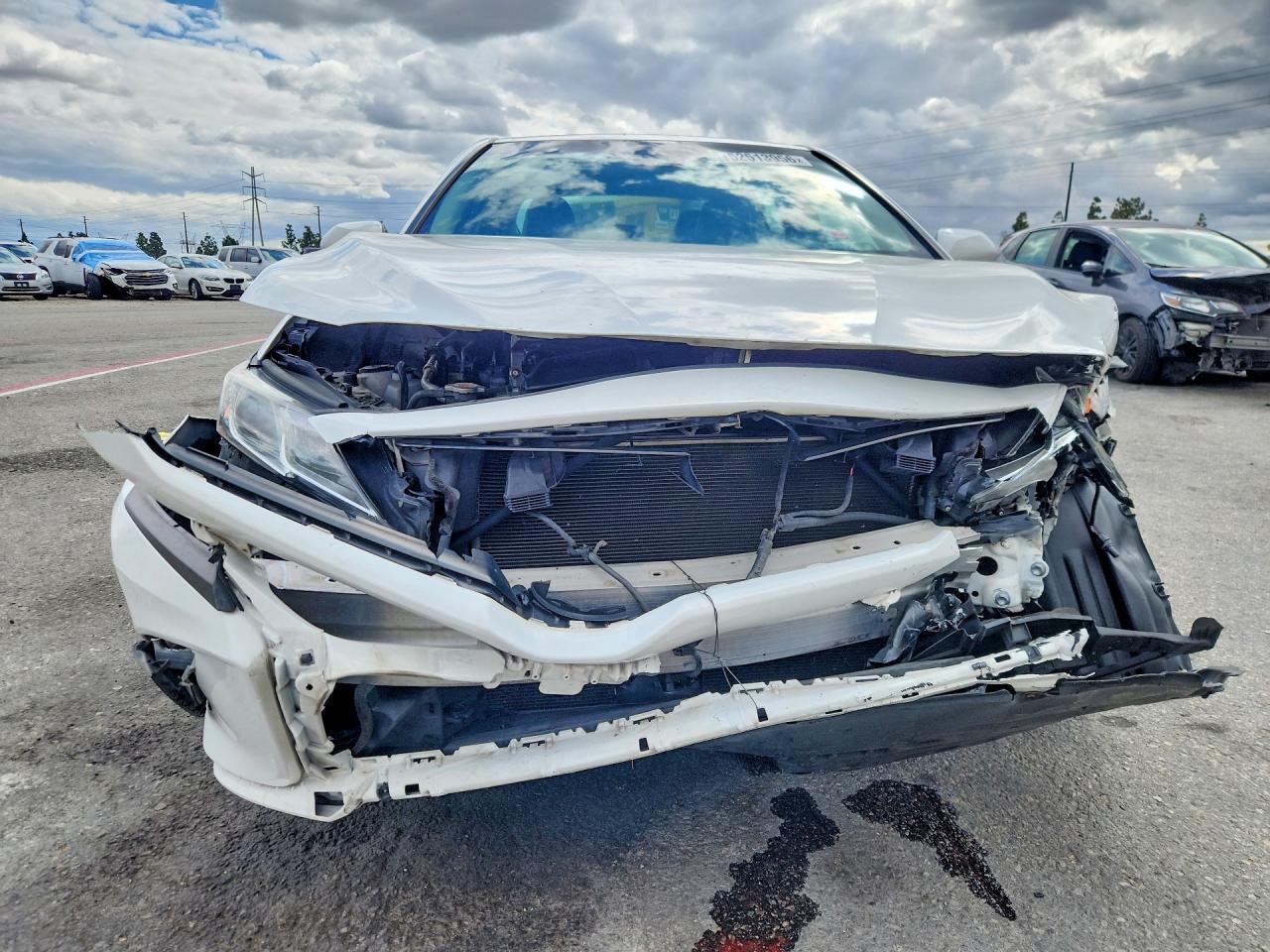 2018 TOYOTA CAMRY SE photo 9