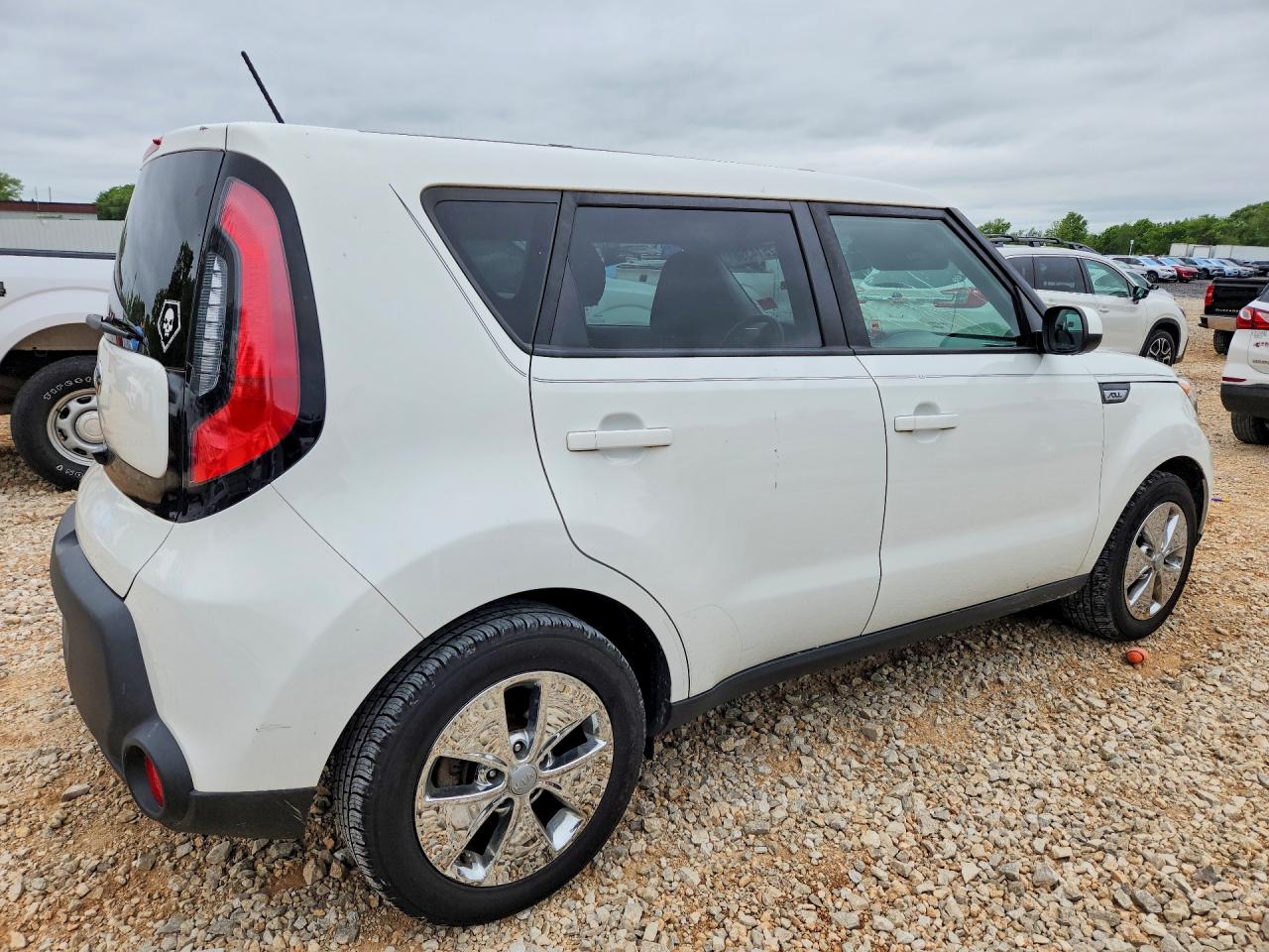 2016 KIA SOUL BASE photo 3