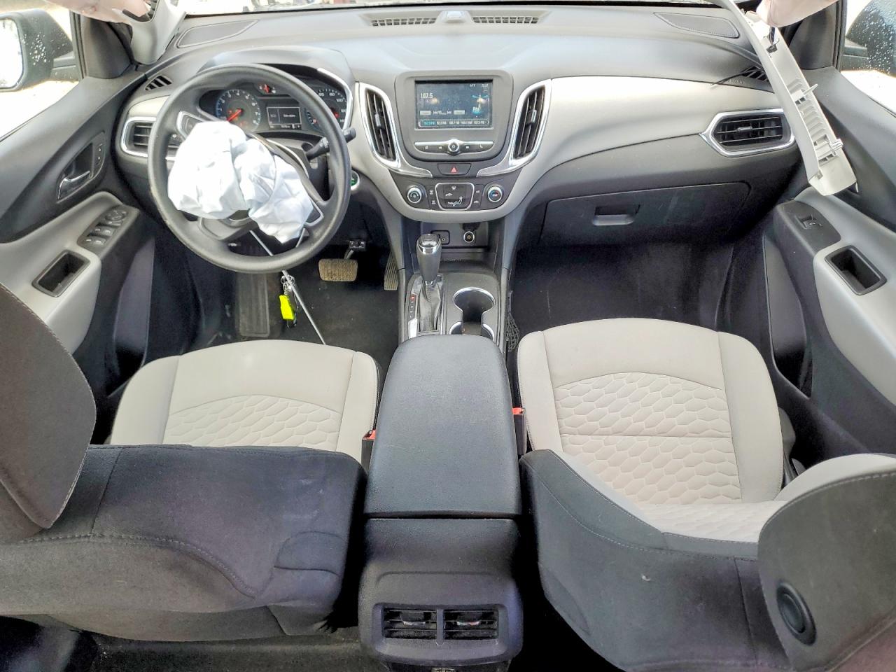 2018 CHEVROLET EQUINOX LS photo 8