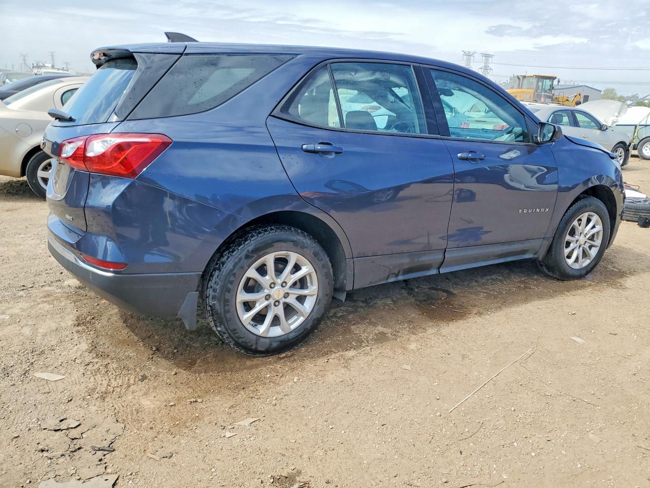 2018 CHEVROLET EQUINOX LS photo 3