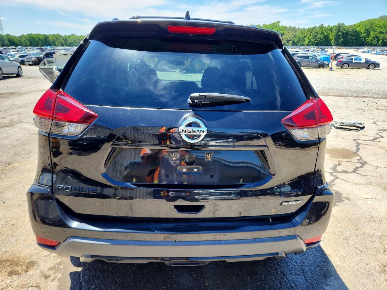 2018 NISSAN ROGUE SV photo 16