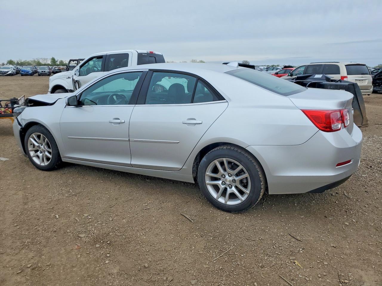 2013 CHEVROLET MALIBU 1LT photo 2