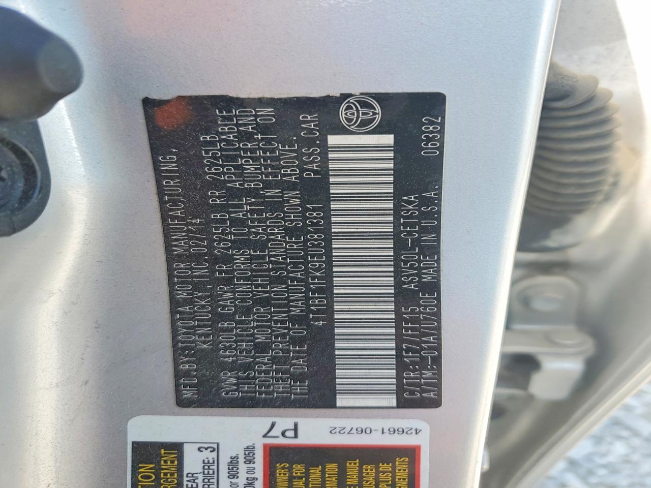 2014 TOYOTA CAMRY SE photo 34