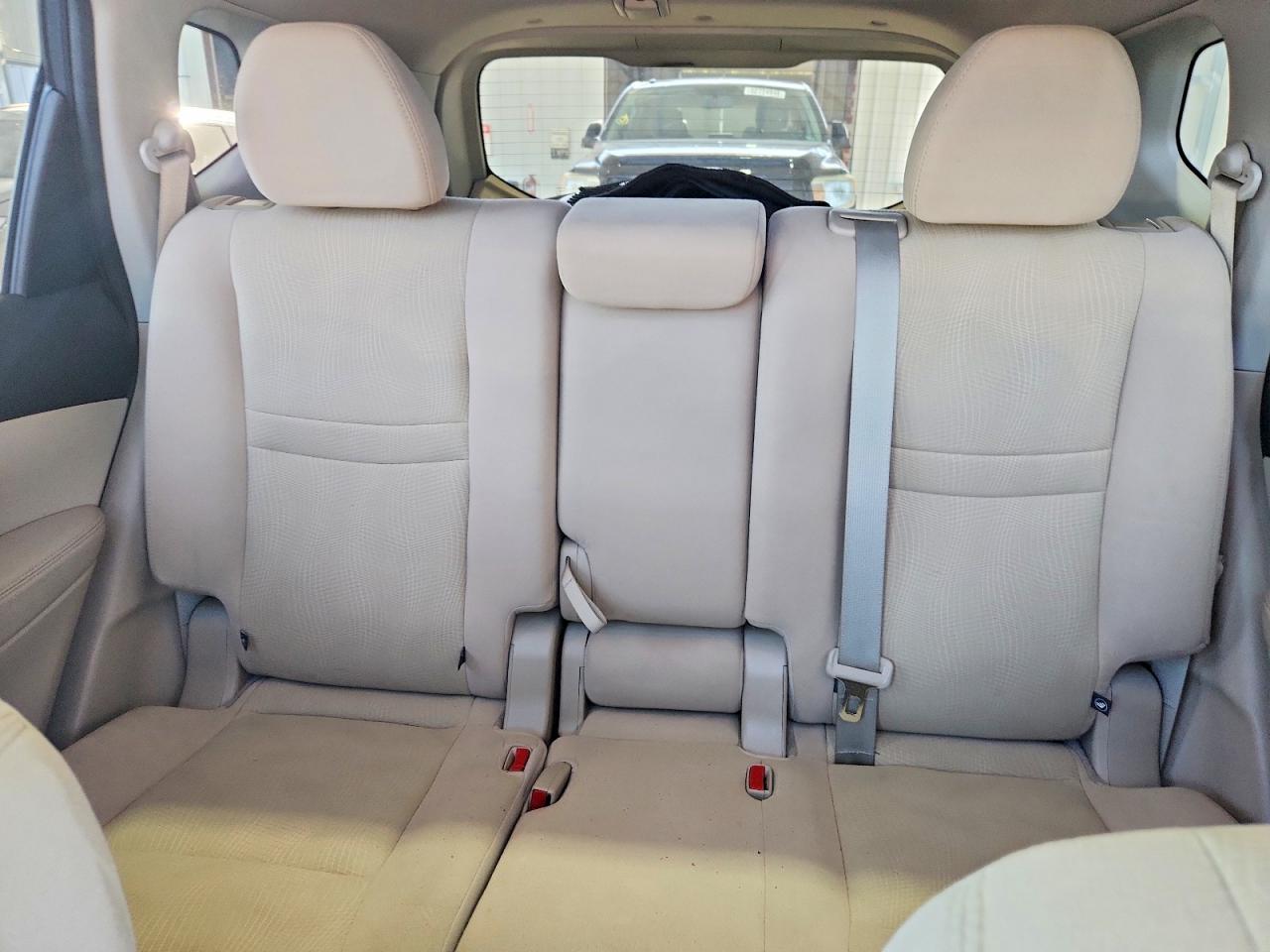 2016 NISSAN ROGUE SV photo 10