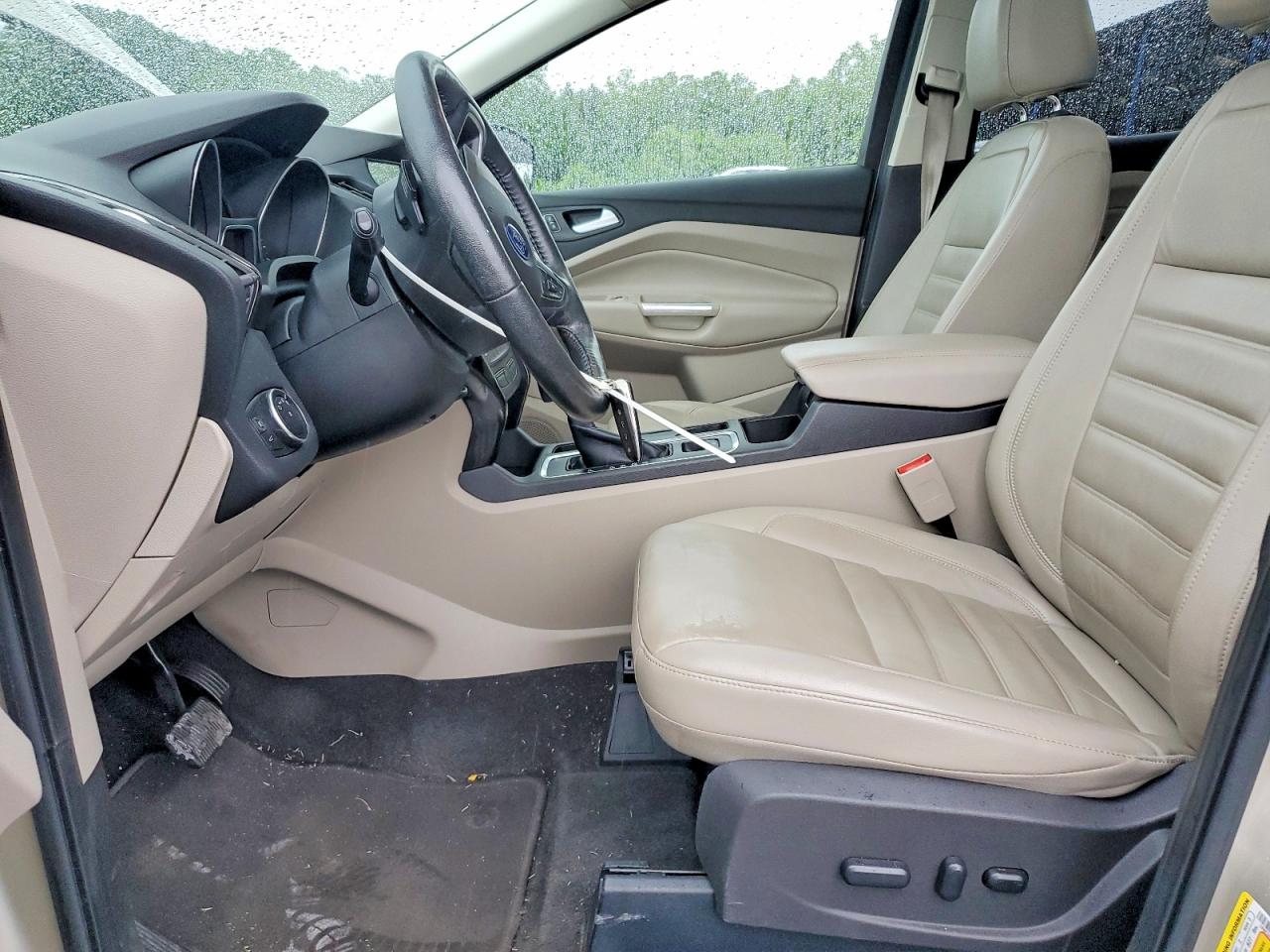 2017 FORD ESCAPE TITANIUM photo 19