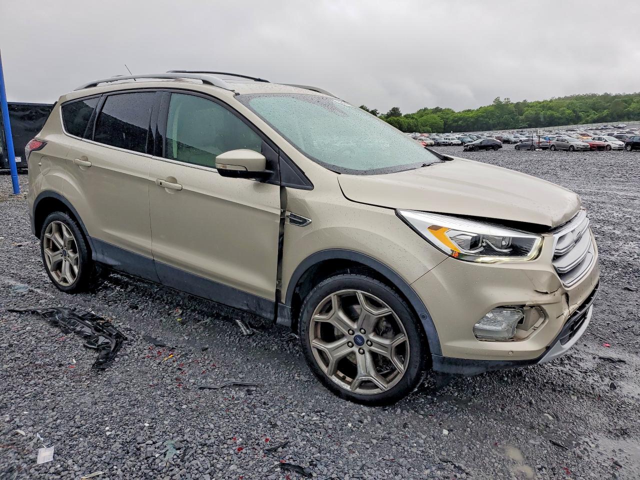 2017 FORD ESCAPE TITANIUM photo 10