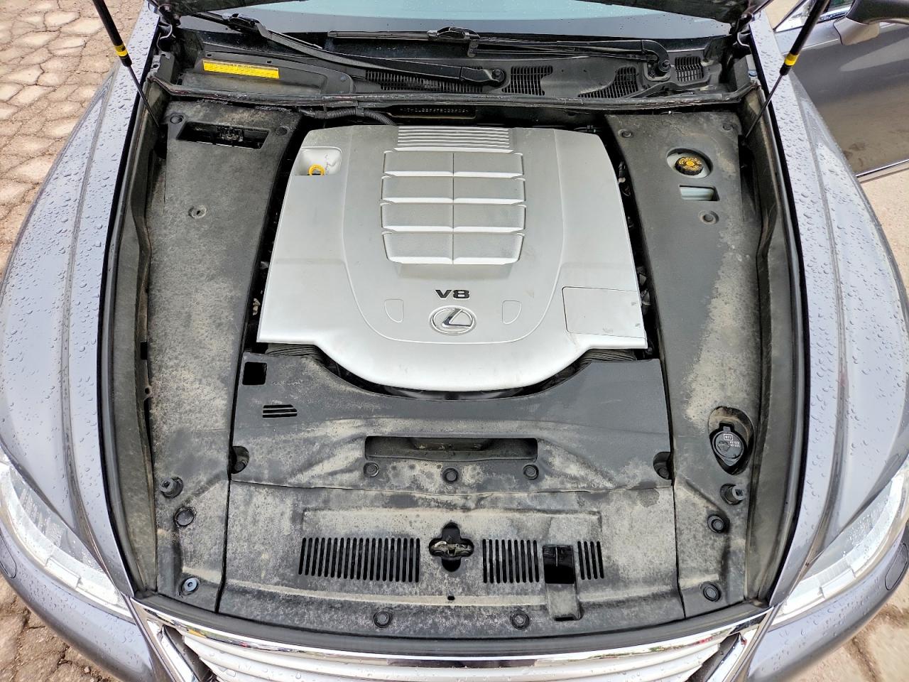 2015 LEXUS LS 460 photo 21