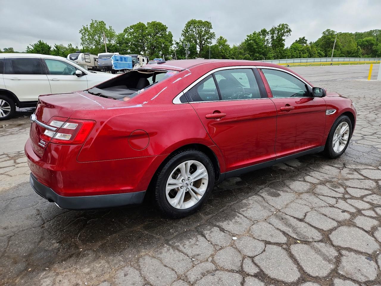 2015 FORD TAURUS SEL photo 3