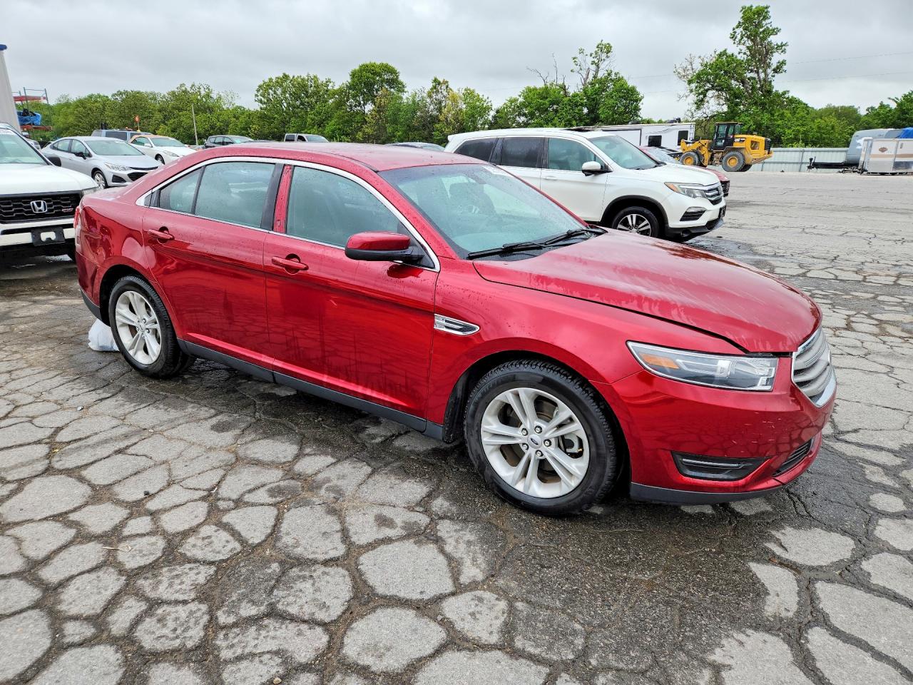 2015 FORD TAURUS SEL photo 4