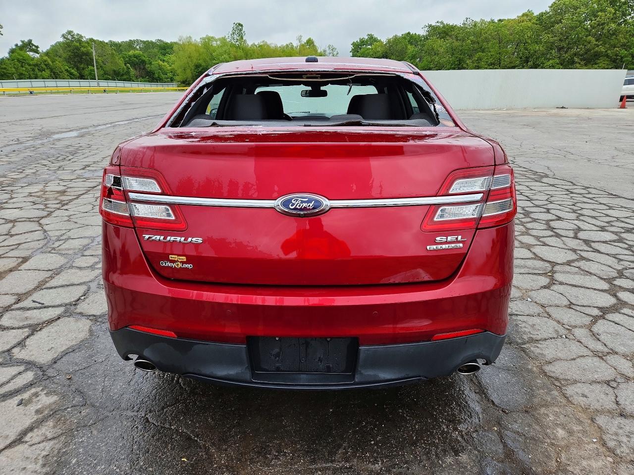 2015 FORD TAURUS SEL photo 6
