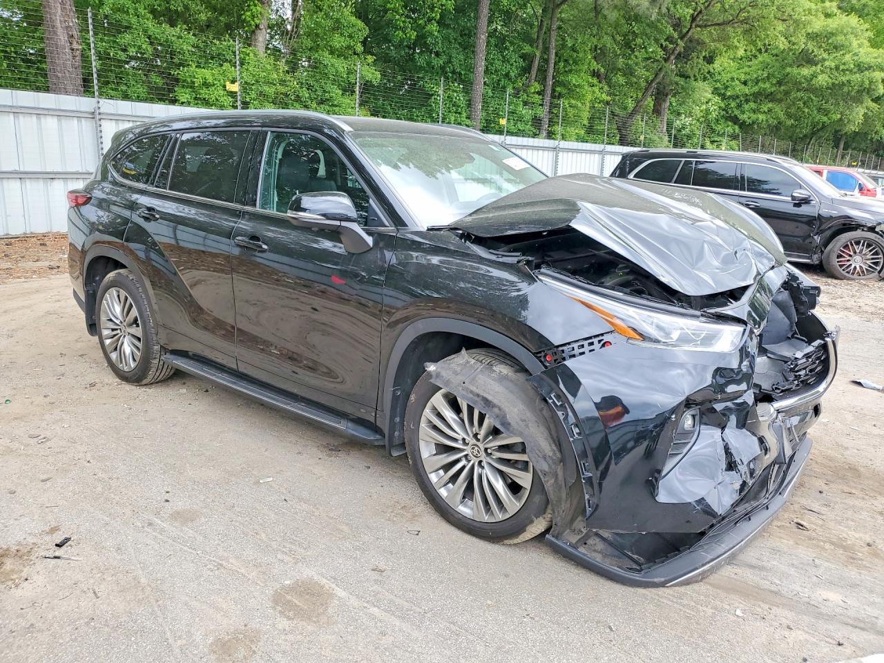 2023 TOYOTA HIGHLANDER PLATINUM photo 10