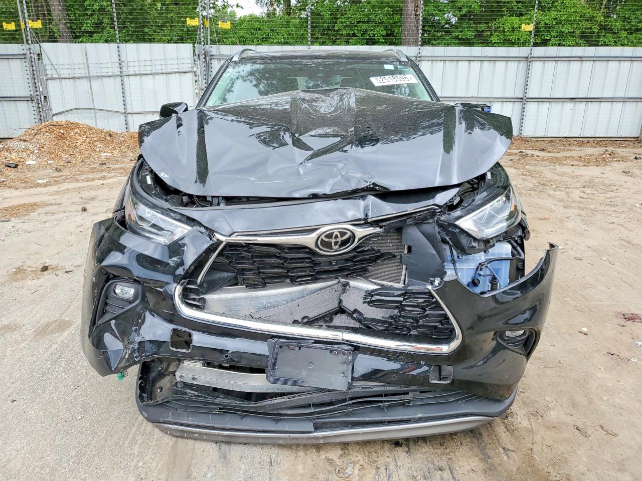 2023 TOYOTA HIGHLANDER PLATINUM photo 13