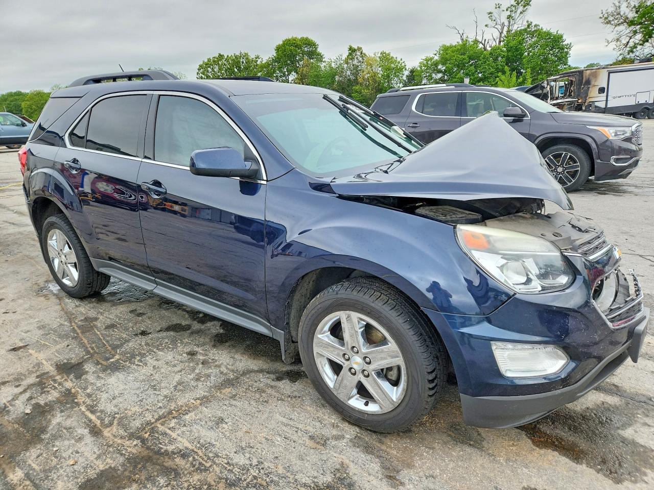 2016 CHEVROLET EQUINOX LT photo 4