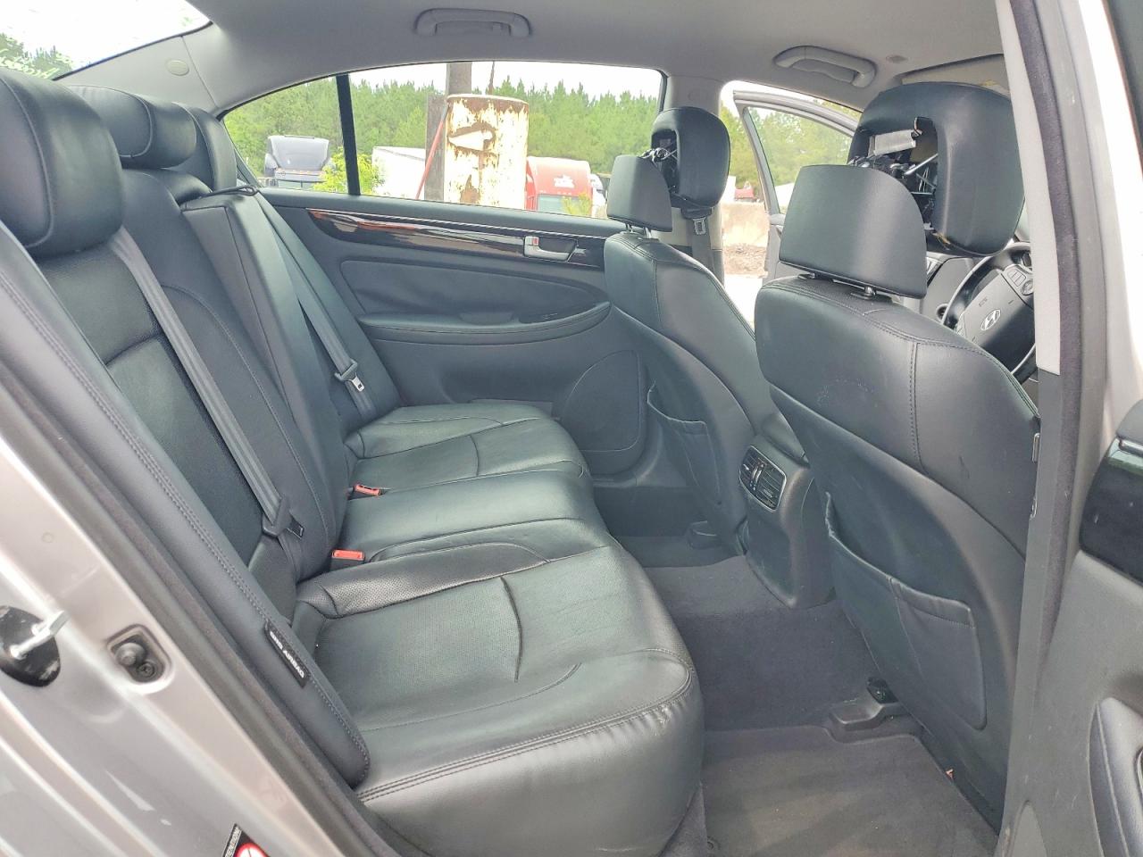 2013 HYUNDAI GENESIS 3.8L photo 19