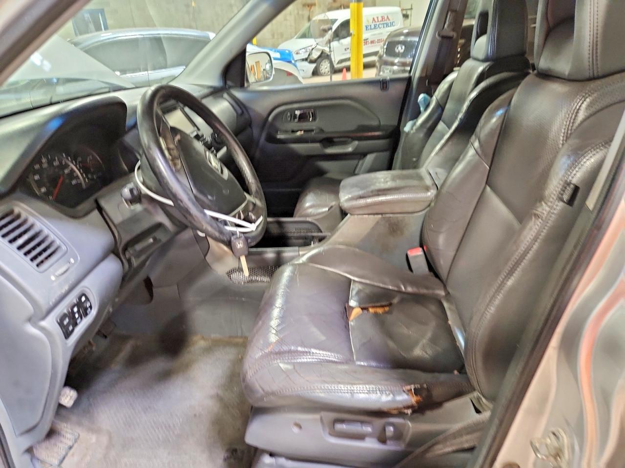 2005 HONDA PILOT EXL photo 19