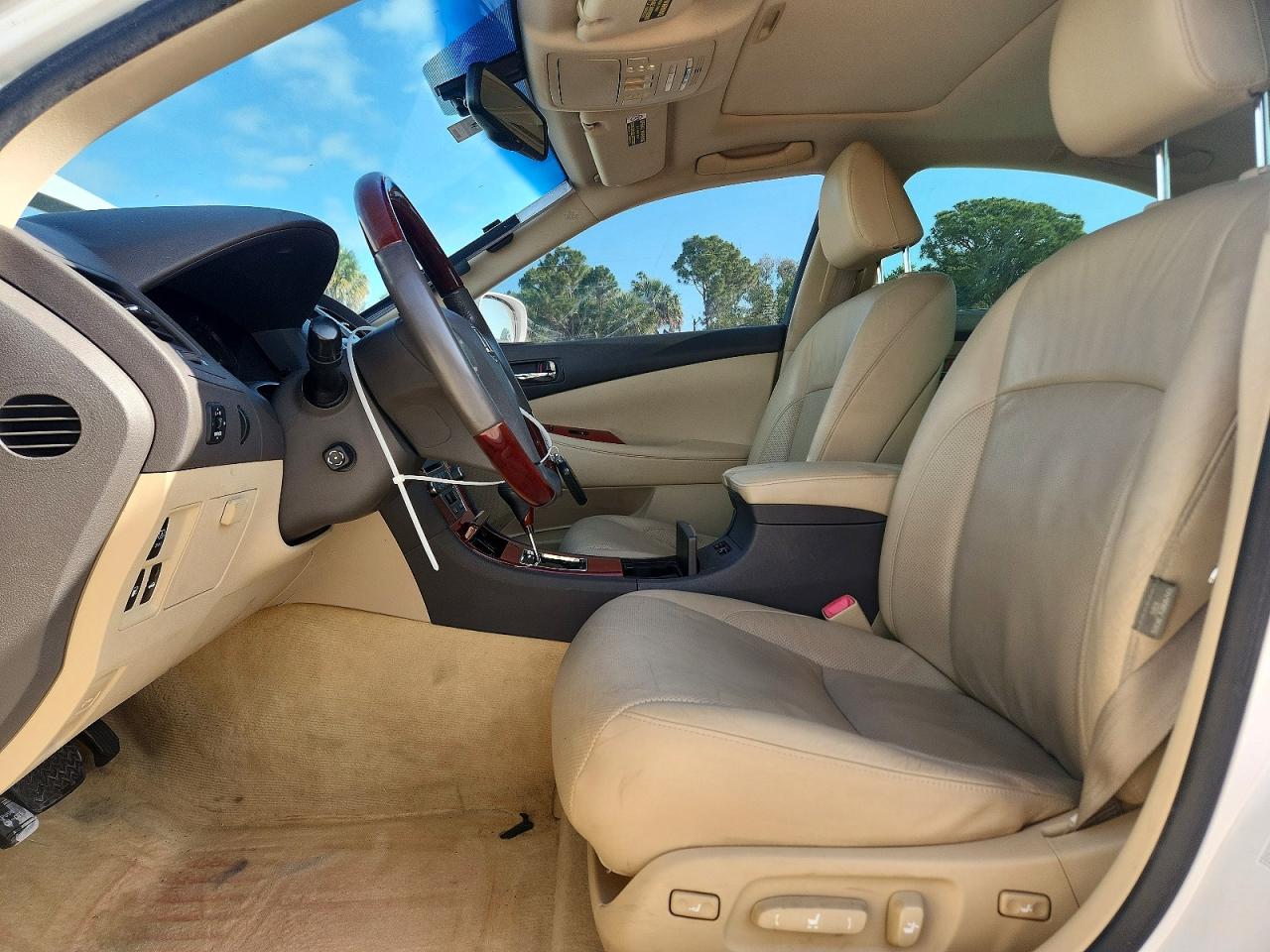 2007 LEXUS ES photo 19