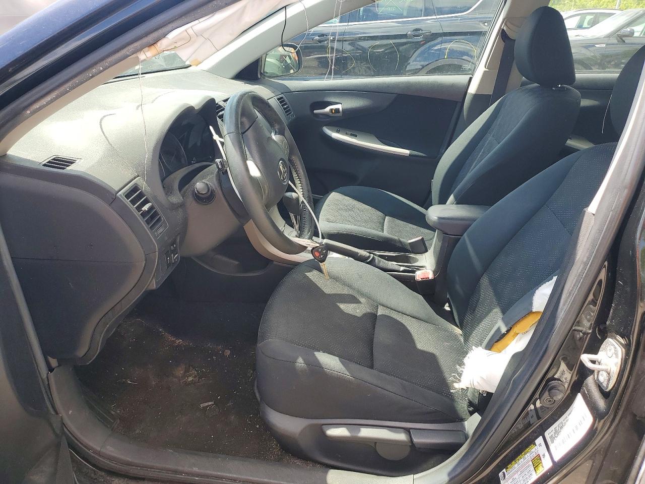 2010 TOYOTA COROLLA S photo 13