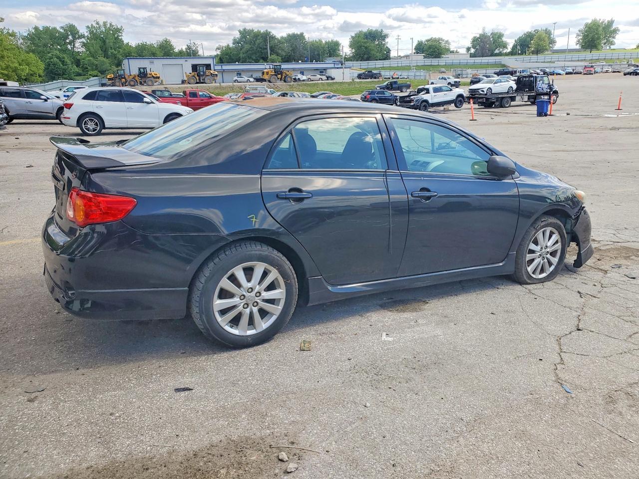 2010 TOYOTA COROLLA S photo 5