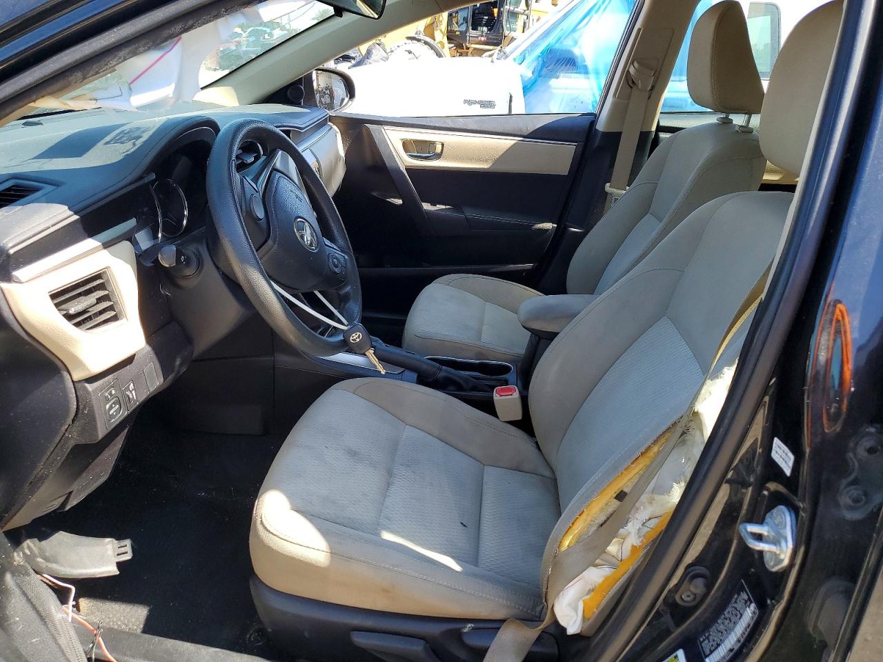 2016 TOYOTA COROLLA LE photo 13