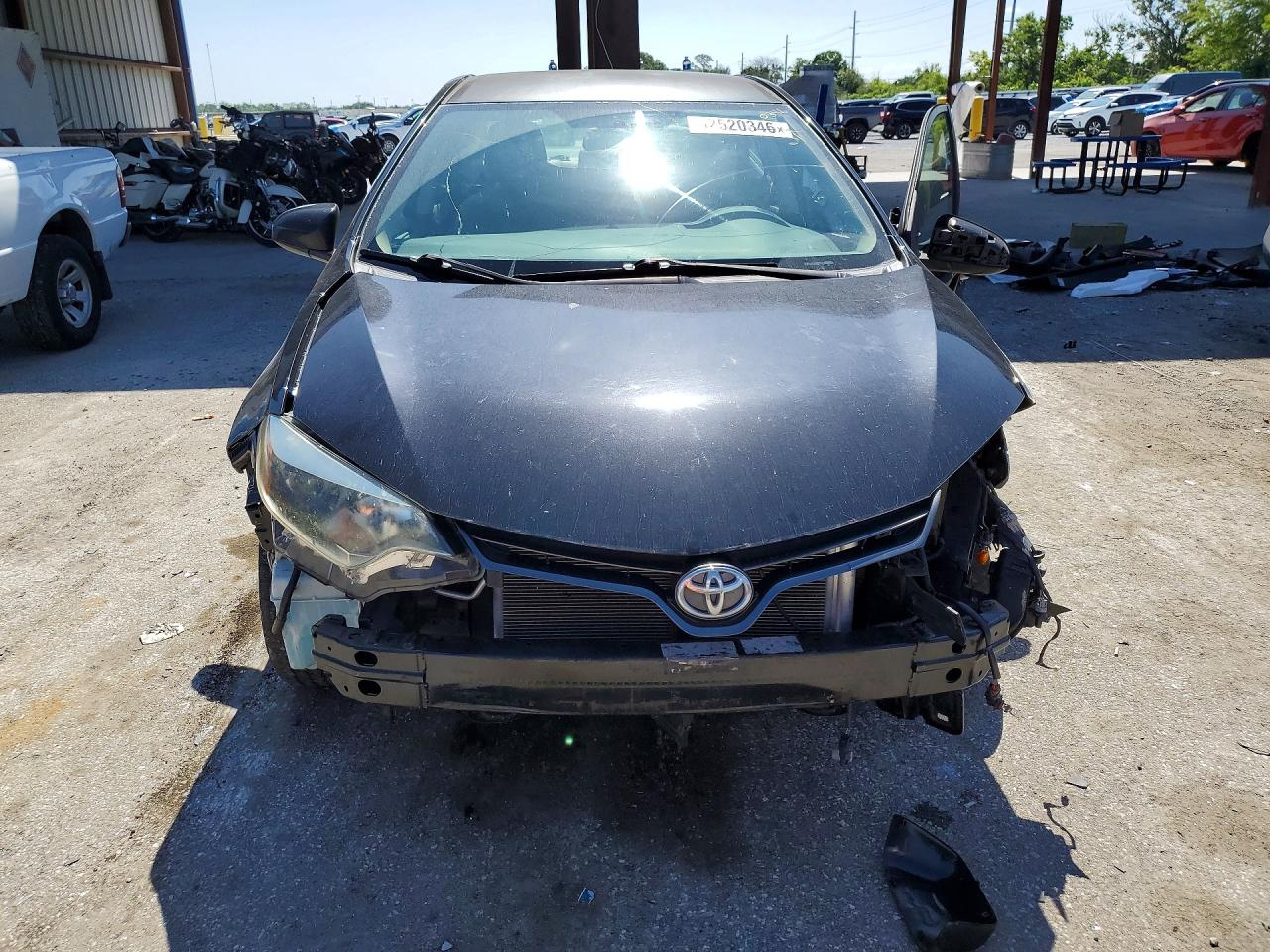 2016 TOYOTA COROLLA LE photo 9