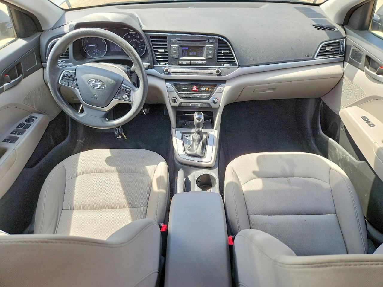 2018 HYUNDAI ELANTRA SE photo 15