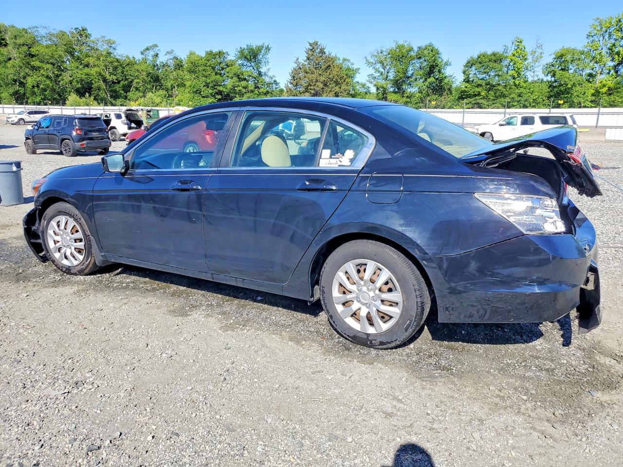 2011 HONDA ACCORD LX photo 3