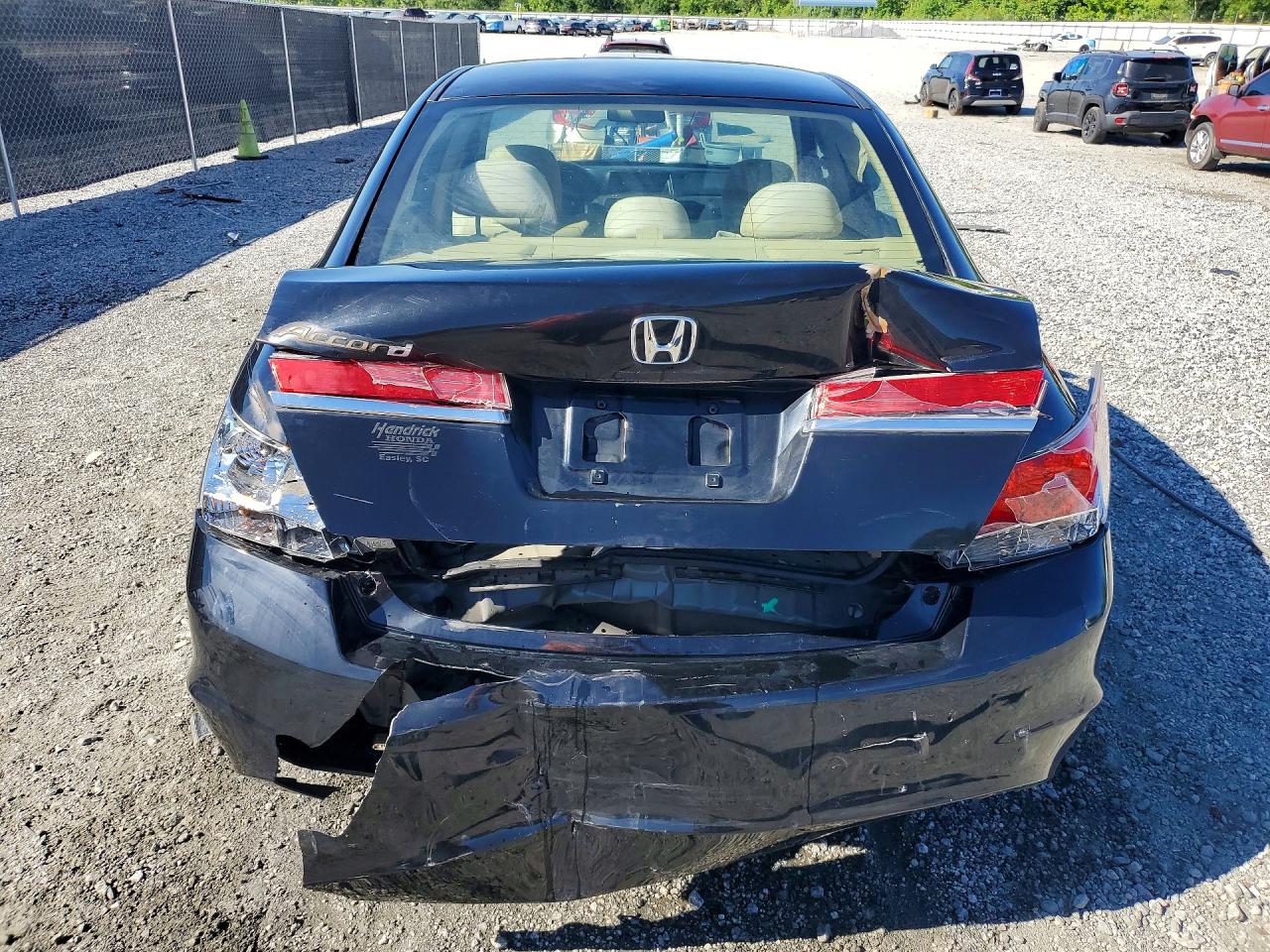 2011 HONDA ACCORD LX photo 11