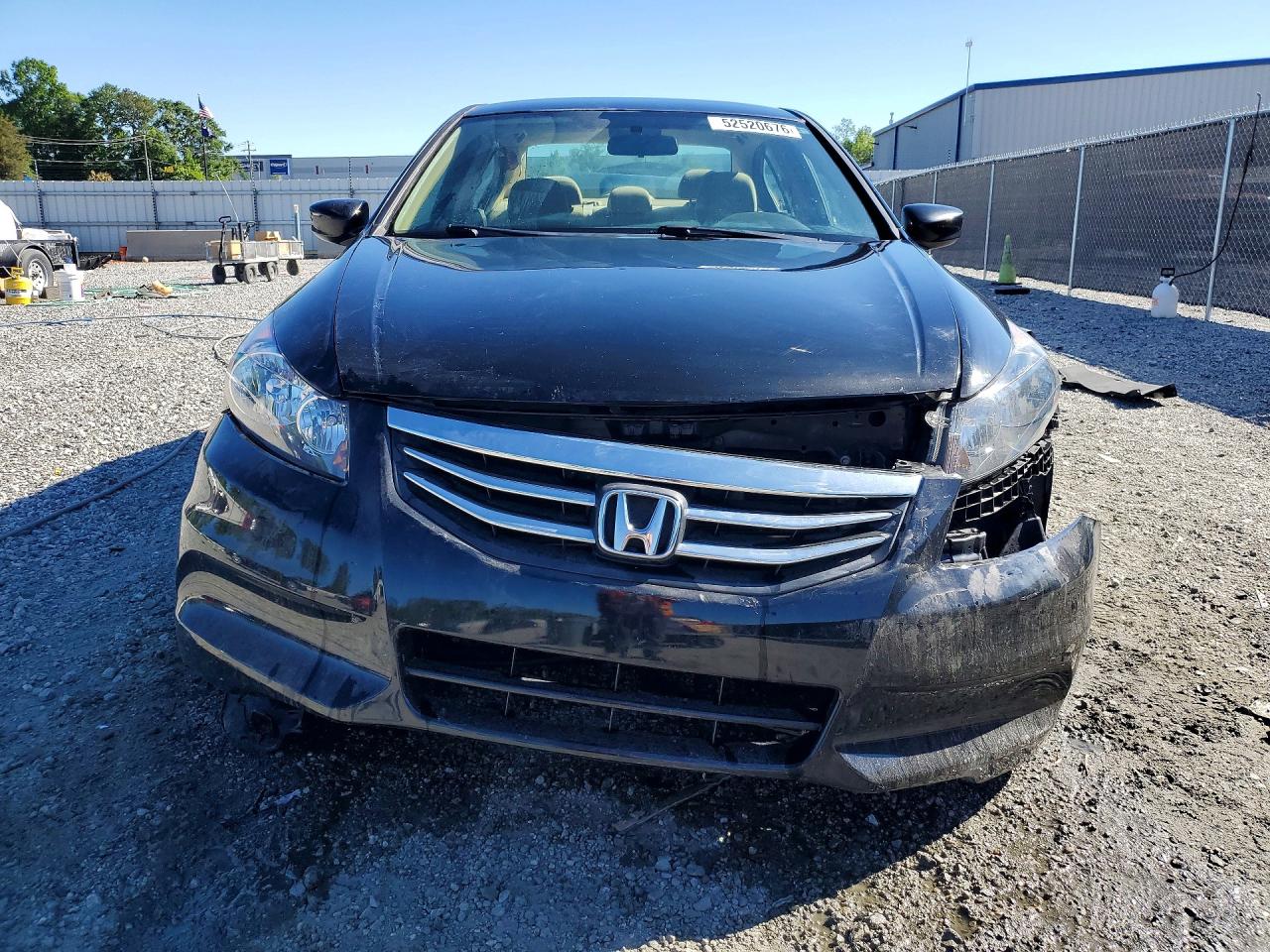 2011 HONDA ACCORD LX photo 9