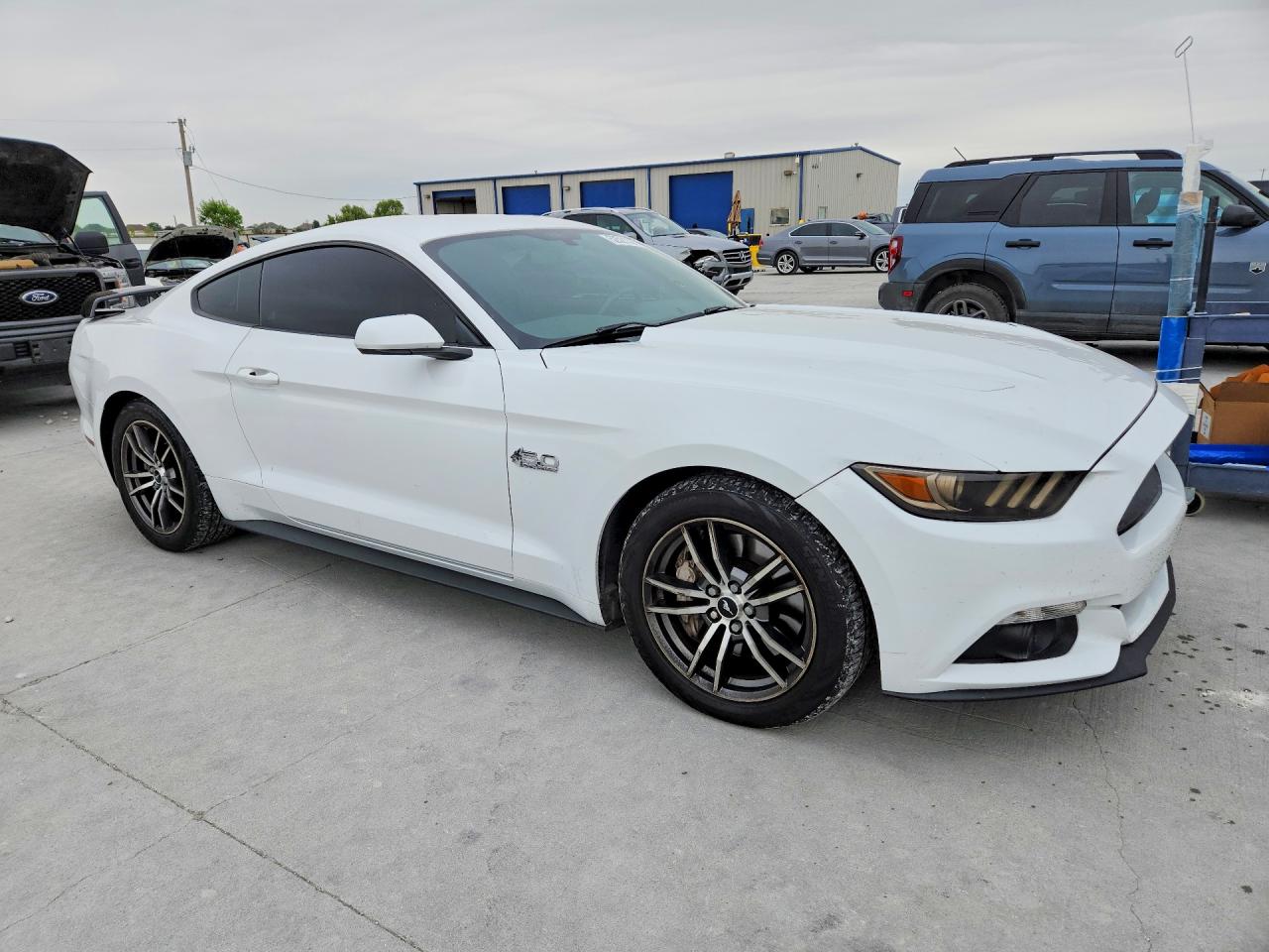 2017 FORD MUSTANG GT photo 7