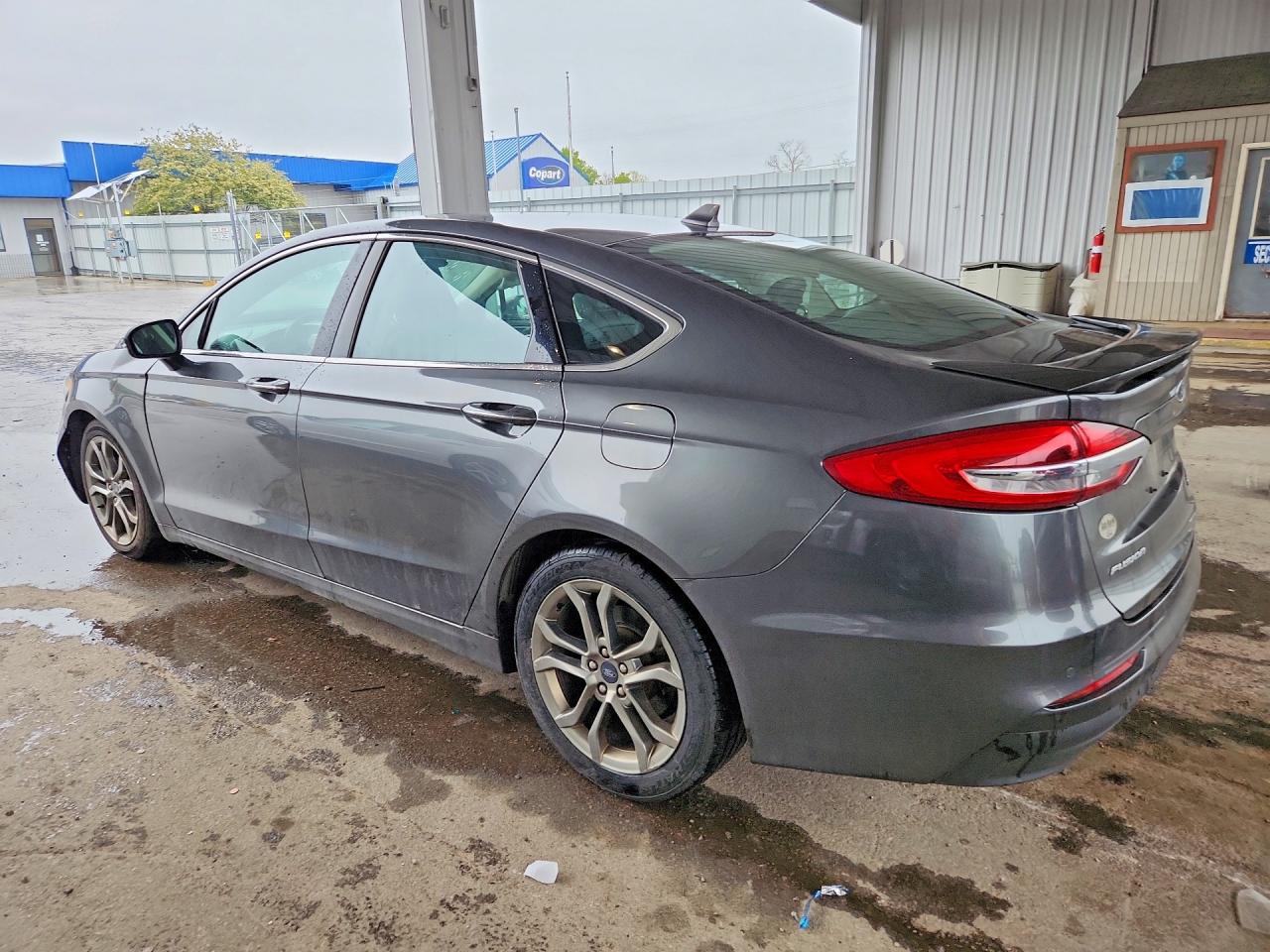 2020 FORD FUSION TITANIUM photo 3