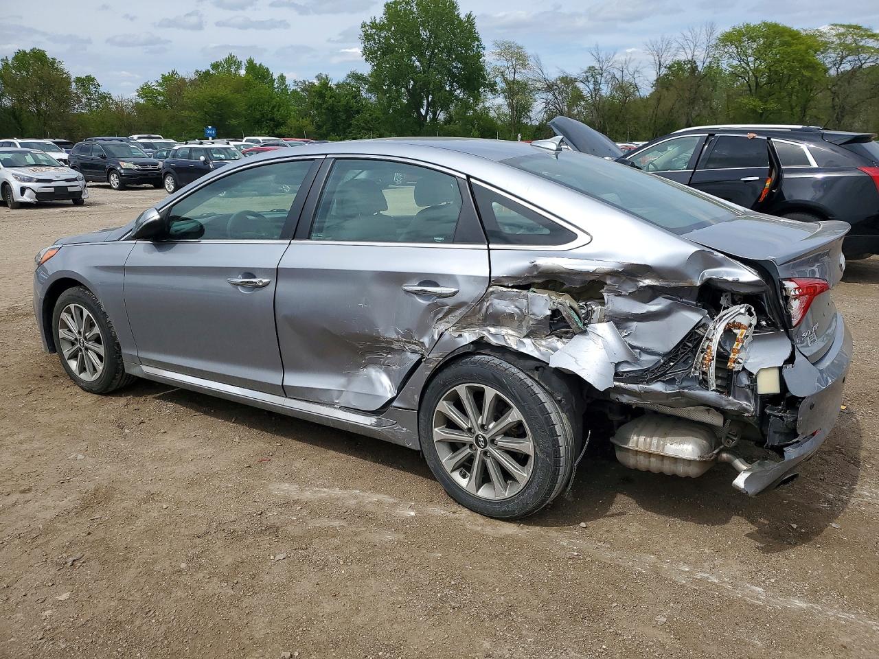 2017 HYUNDAI SONATA SE photo 4