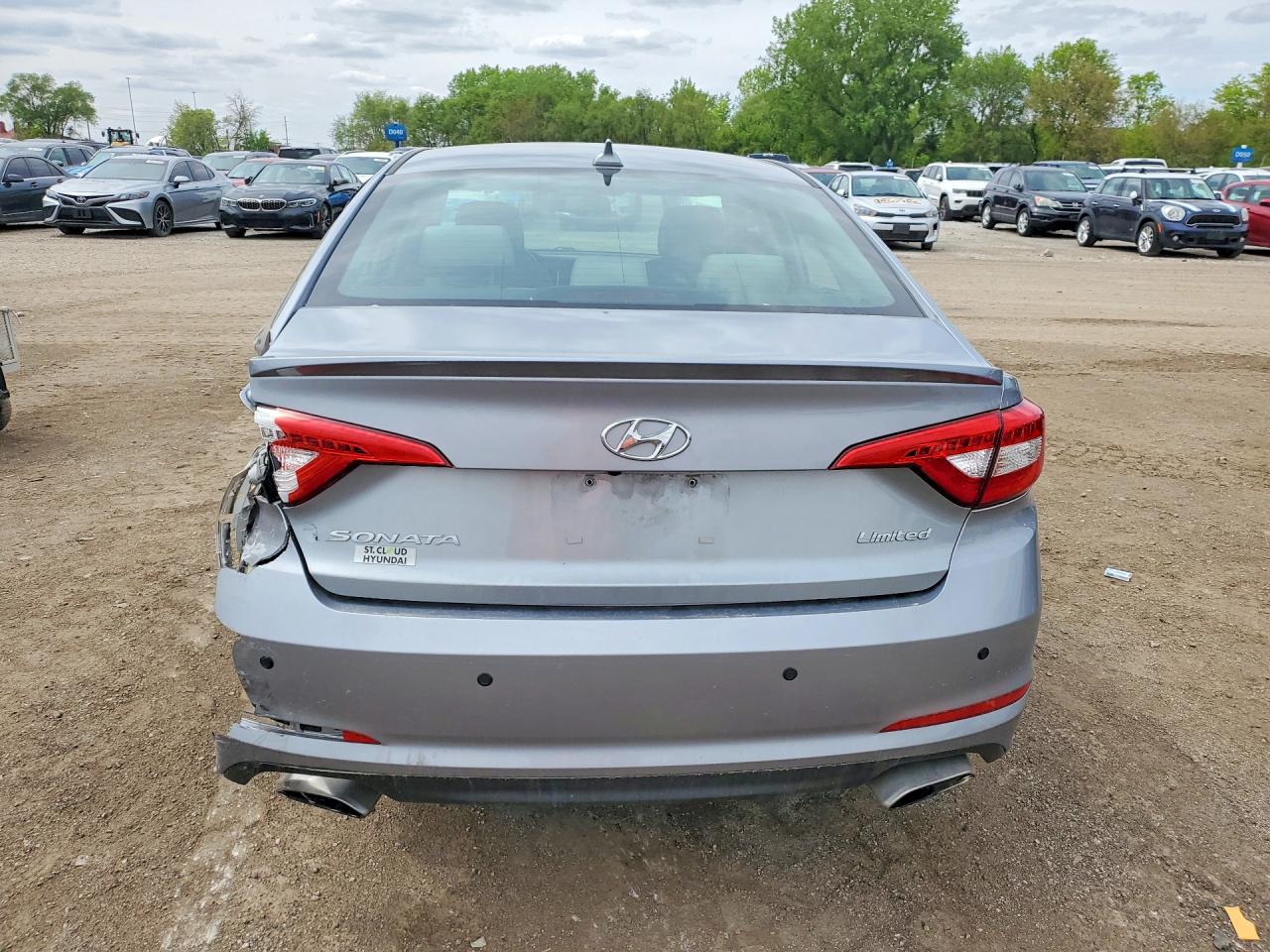 2017 HYUNDAI SONATA SE photo 16
