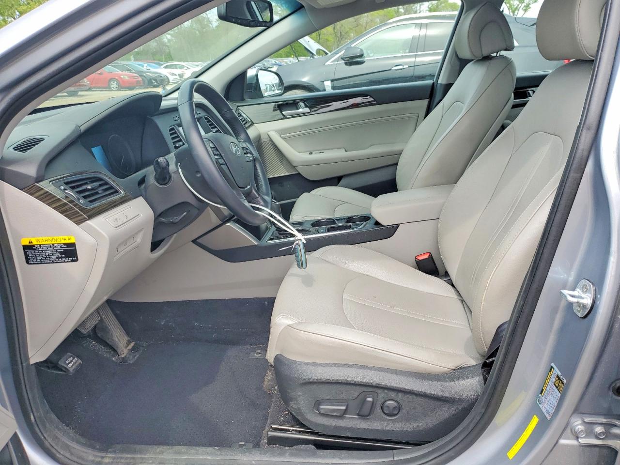 2017 HYUNDAI SONATA SE photo 19