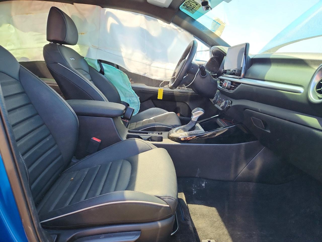 2024 KIA FORTE GT-LINE photo 13