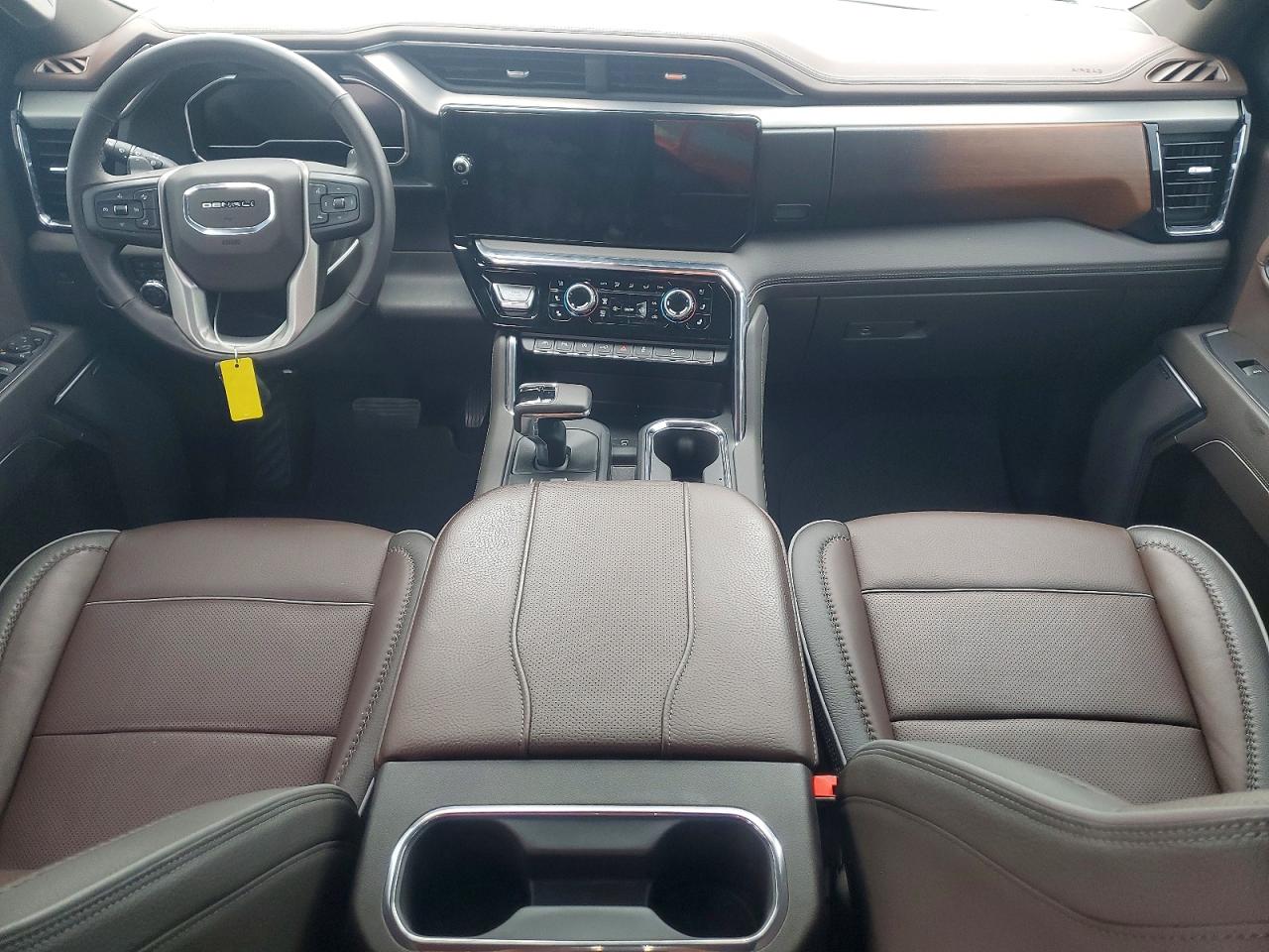 2025 GMC SIERRA K1500 DENALI photo 8