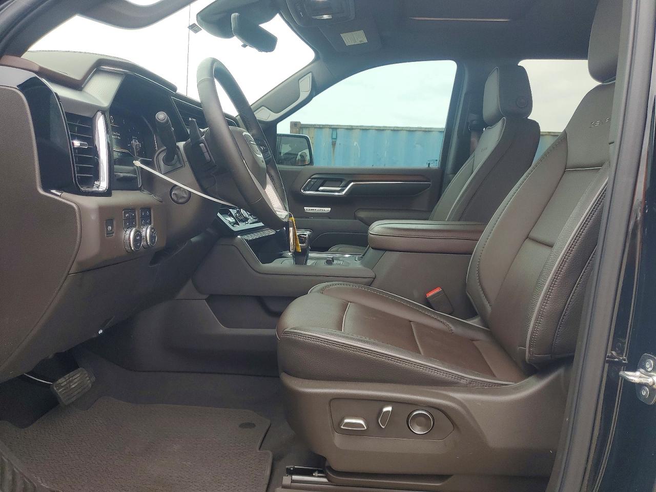 2025 GMC SIERRA K1500 DENALI photo 7