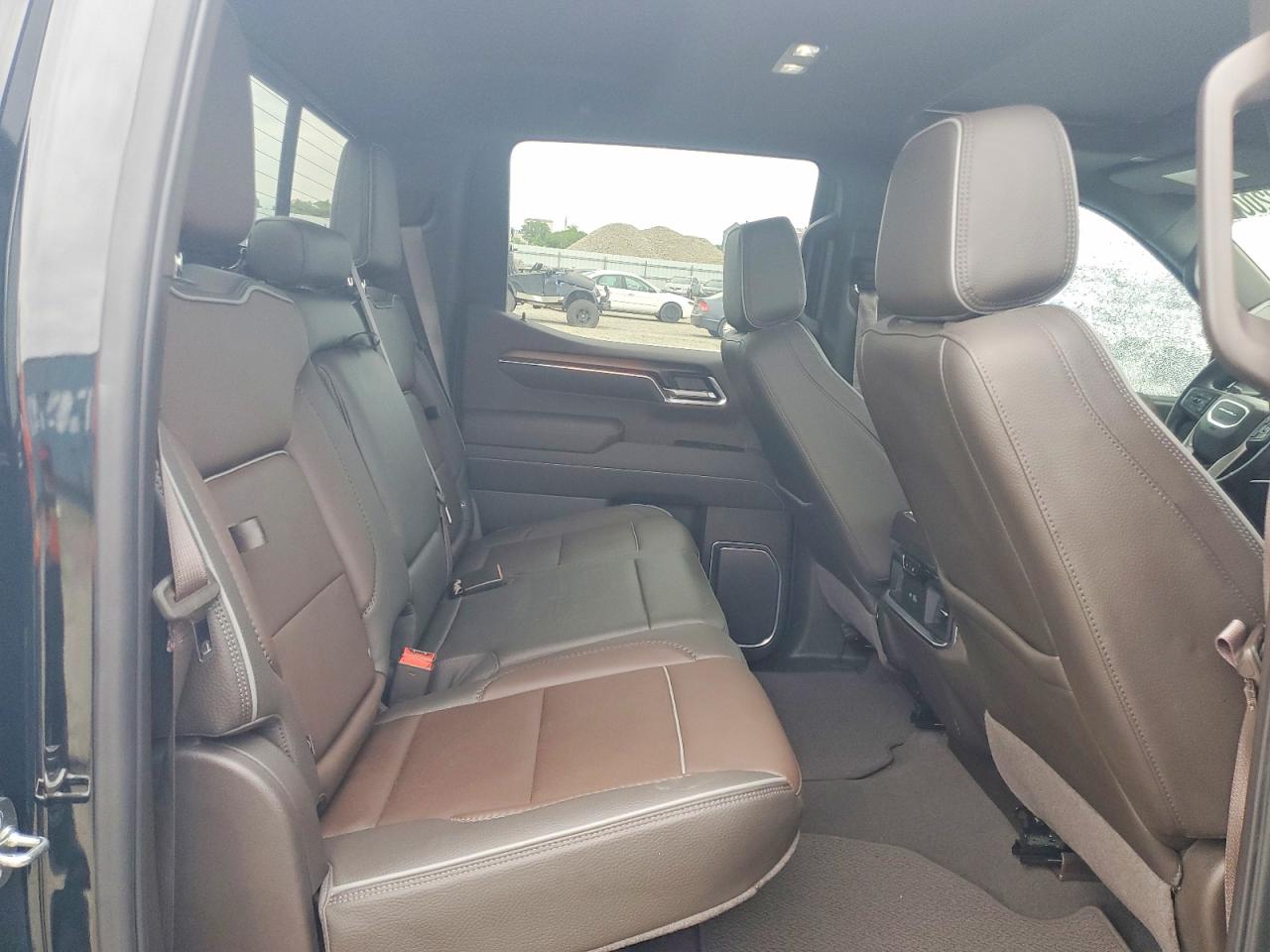 2025 GMC SIERRA K1500 DENALI photo 10