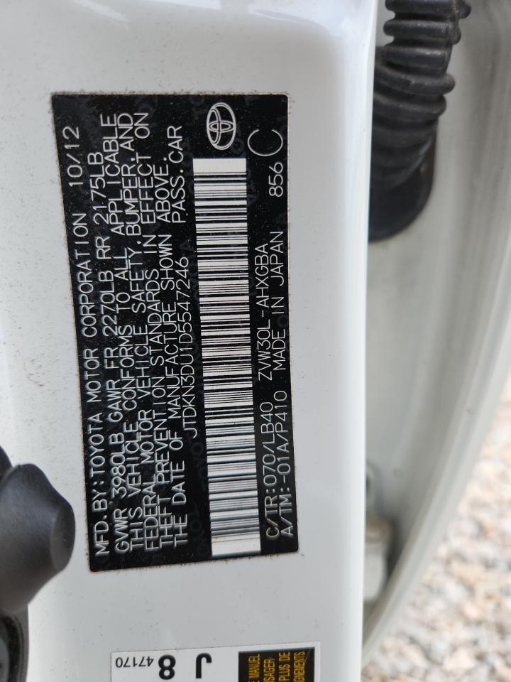 2013 TOYOTA PRIUS FOUR photo 37