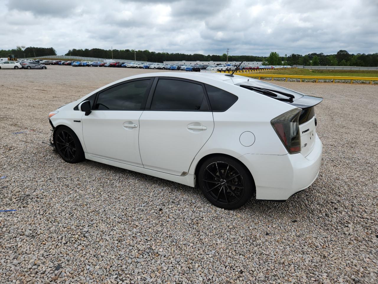 2013 TOYOTA PRIUS FOUR photo 4