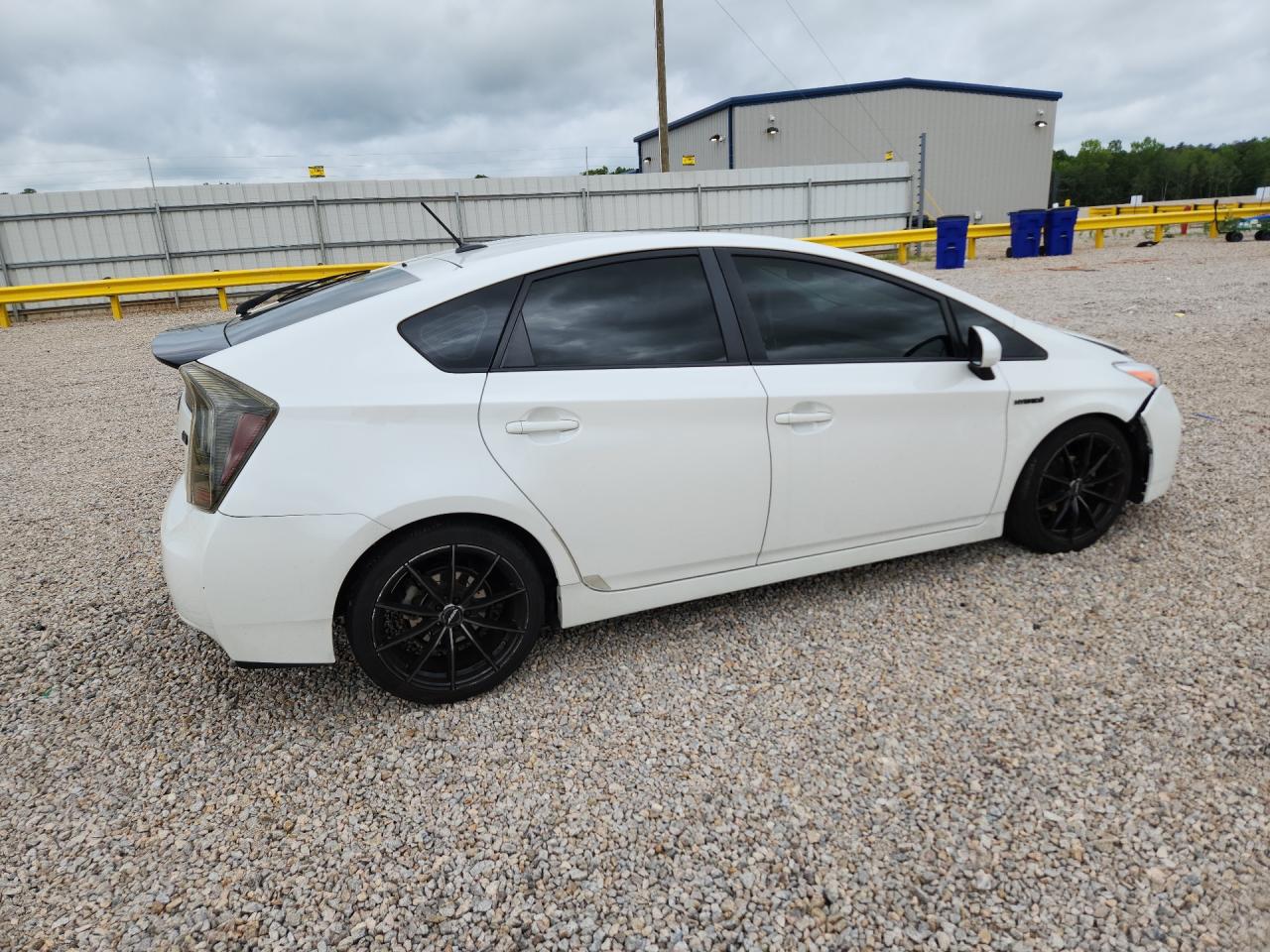 2013 TOYOTA PRIUS FOUR photo 7
