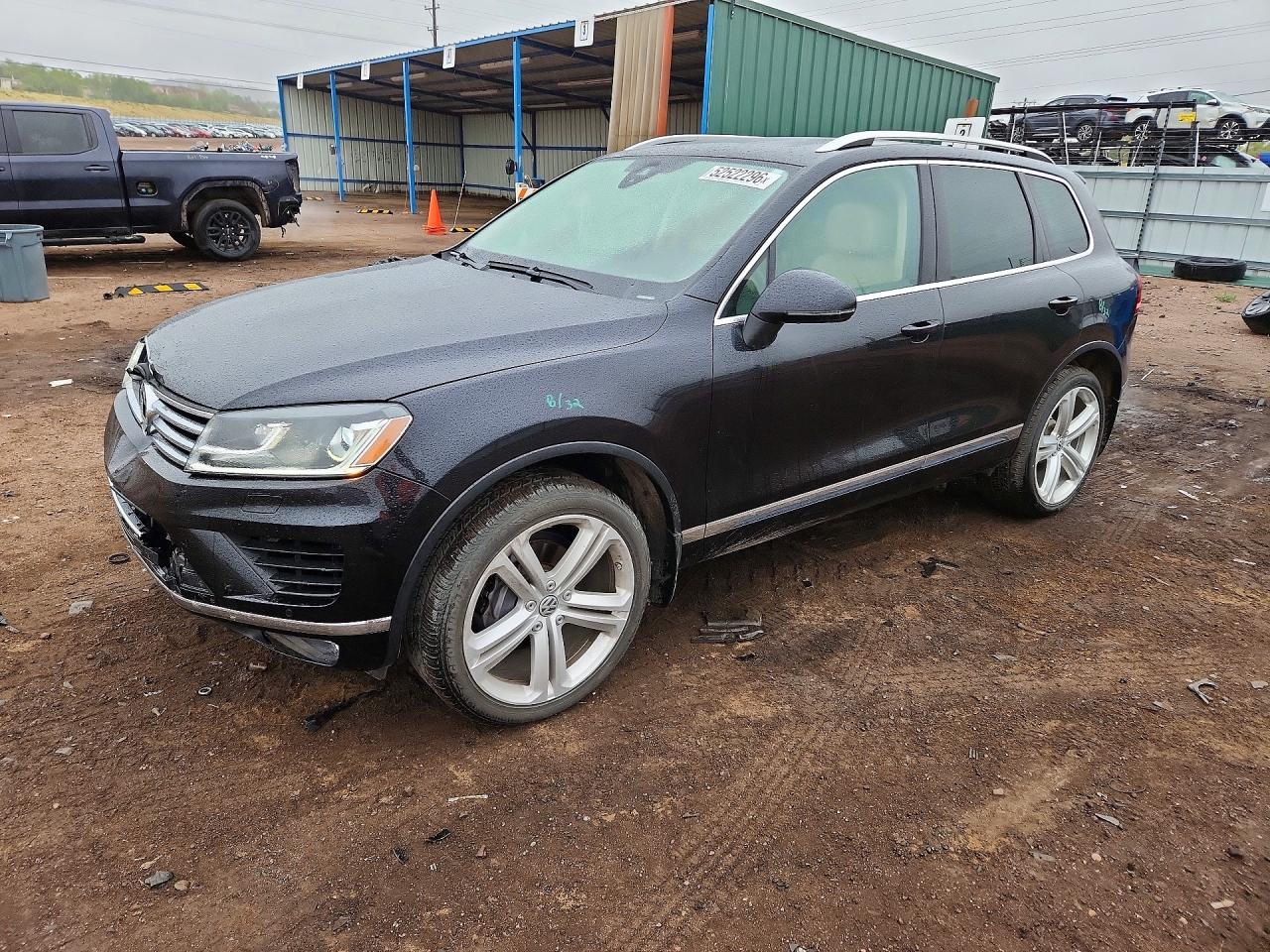 2017 VOLKSWAGEN TOUAREG